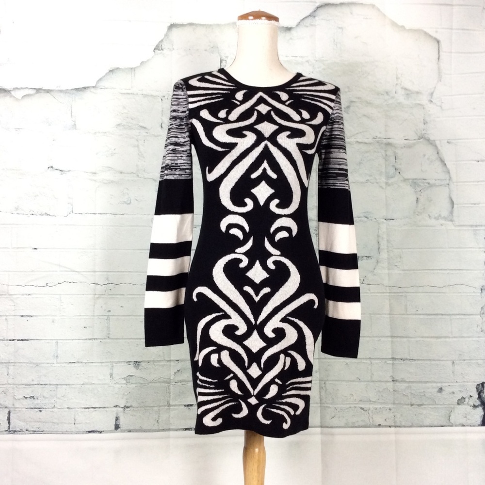 Romeo & Juliet Abstract Print Sweater Dress
